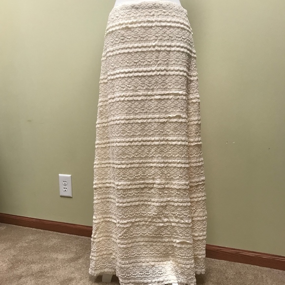 Max Studio Dresses & Skirts - 🔥SALE🔥Max studio ruffled lace long skirt (M)